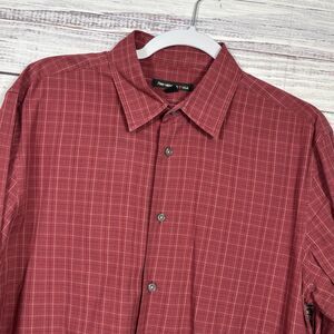 John Varvatos USA Mens Medium Red Windowpane Plaid Button Up 100% Cotton Shirt
